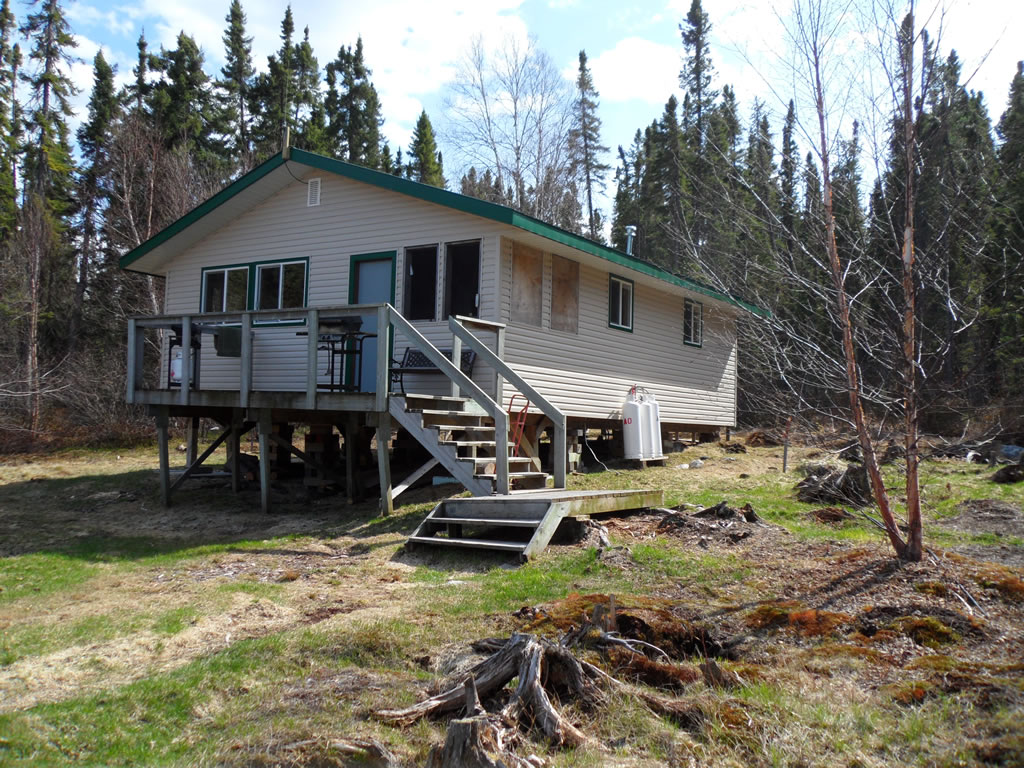Mattice Lake Outfitters Outpost on Hurst Lake