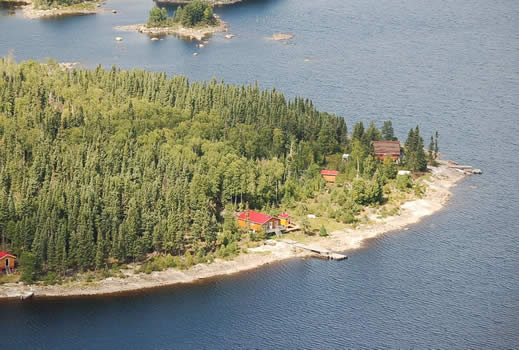 Mattice Lake Outfitters Mini-Lodge on Ogoki Reservoir