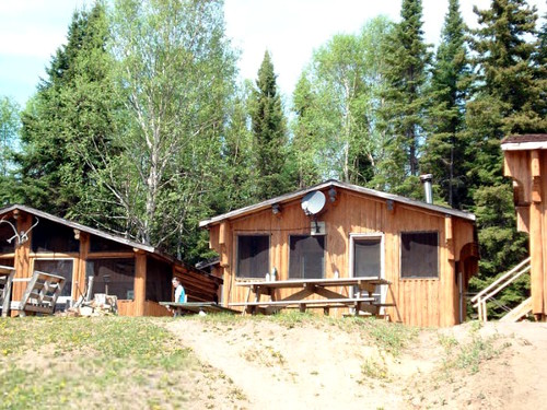 North Caribou Camps Mini-Lodge on North Caribou Lake
