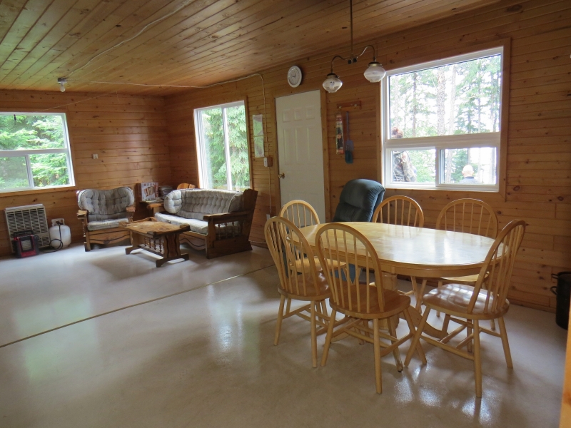 Clark’s Resorts & Outposts Upper Wapesi Lake Outpost