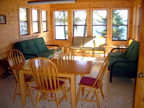 Howey Bay Resort Valhalla Lake Outpost